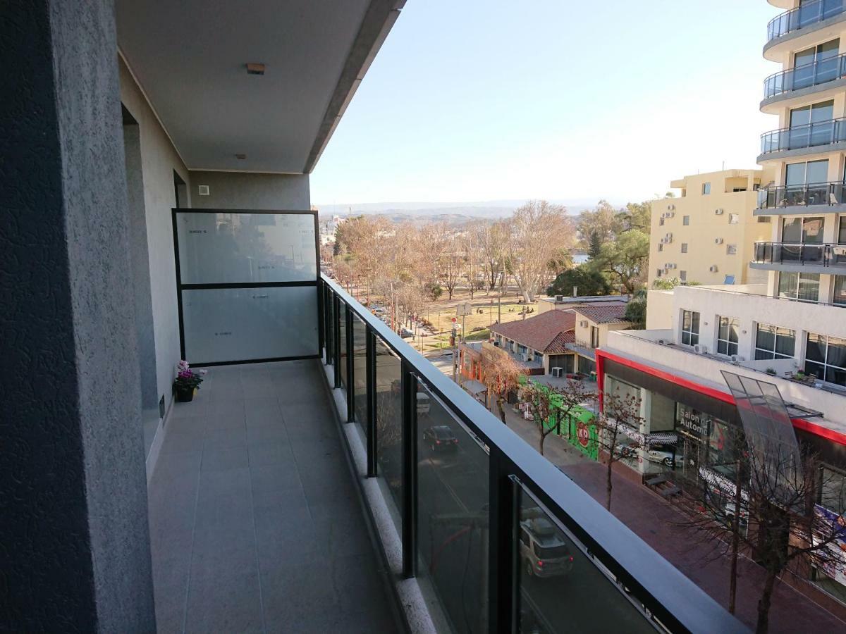 Departamento De Excelente Categoria Apartment Villa Carlos Paz Ngoại thất bức ảnh
